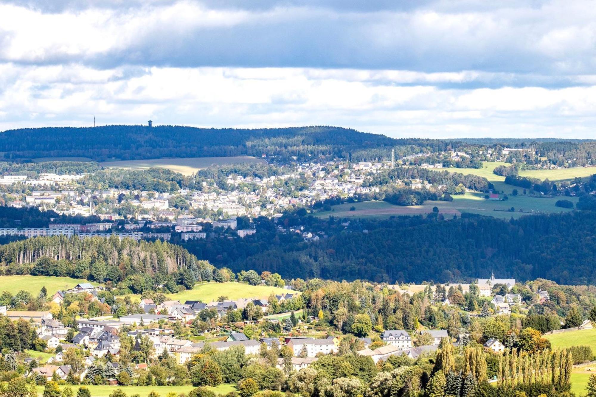 Apartment Sternenhimmel I Aufzug I Stellplatz I Modern シュヴァルツェンベルク エクステリア 写真