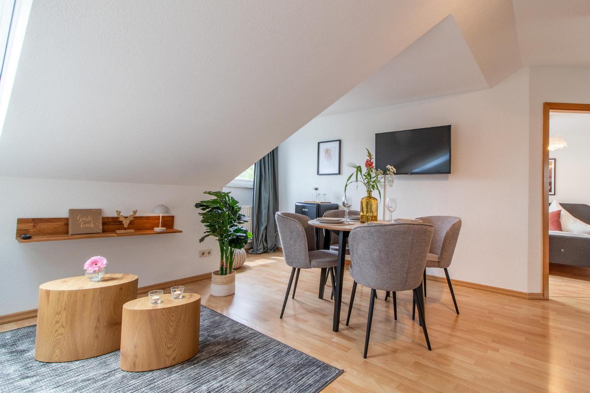 Apartment Sternenhimmel I Aufzug I Stellplatz I Modern シュヴァルツェンベルク エクステリア 写真