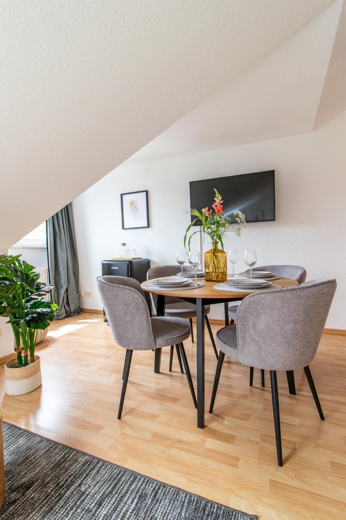 Apartment Sternenhimmel I Aufzug I Stellplatz I Modern シュヴァルツェンベルク エクステリア 写真